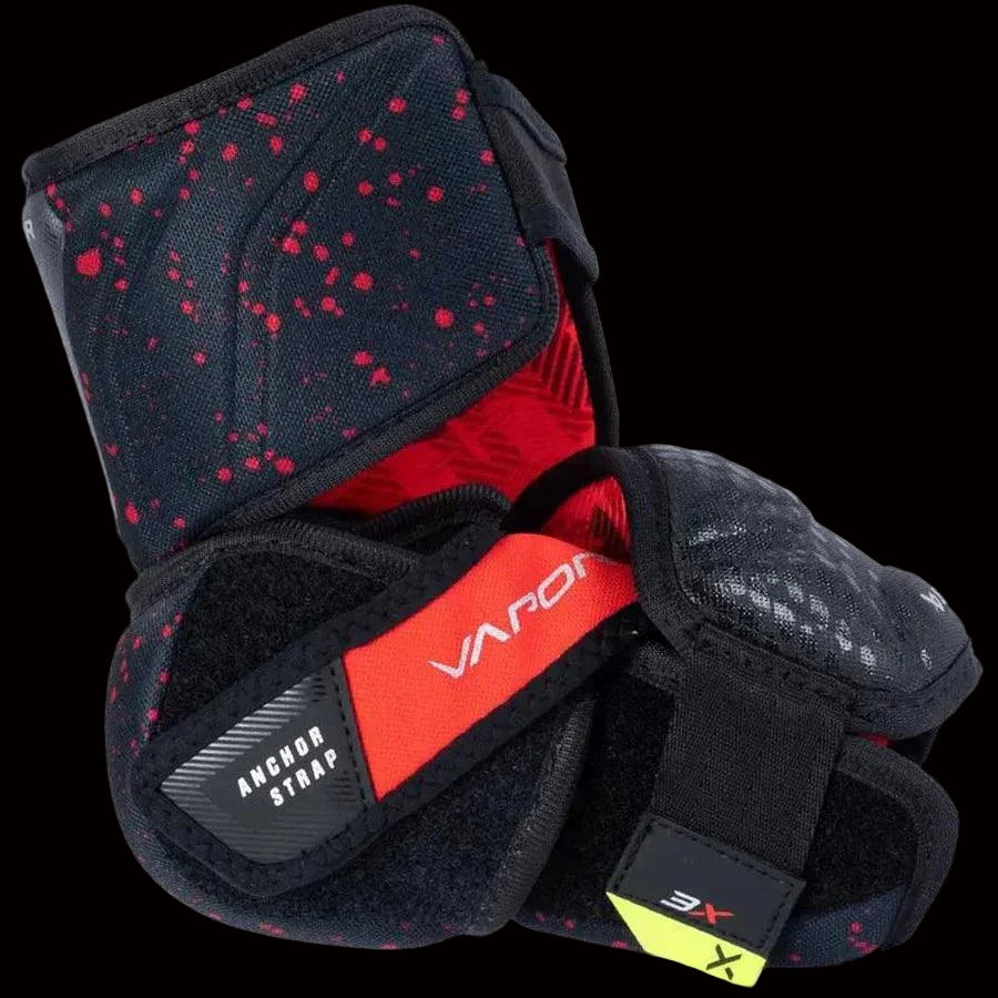 Bauer 3X Elbow Pads with 3-piece cap and THERMOCORE liner.