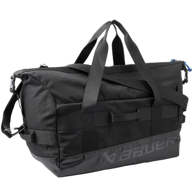 Bauer S24 Elite Duffle Bag, black, with spacious main compartment, side zipper for essentials.