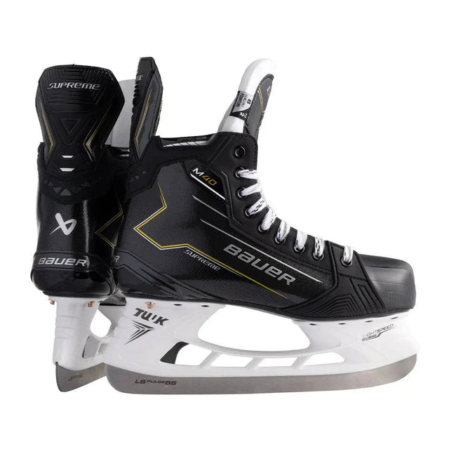 Bauer Supreme M40 Ice Hockey Skates with lightweight materials and pro-level finishes featuring LS EDGE holder.