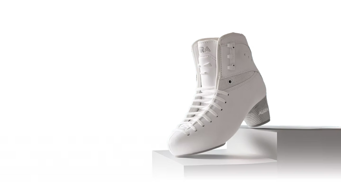 Aura. Sky 50 Figure Skates 
