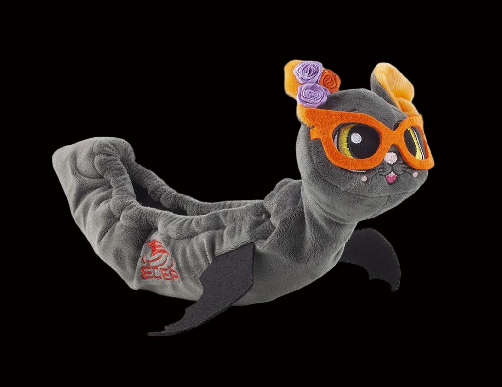 Edea Maxi Blade Buddies - plush skate blade cover in animal design with goggles.