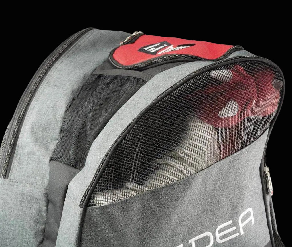 Edea Libra Skate Backpack with vented pockets and durable design.